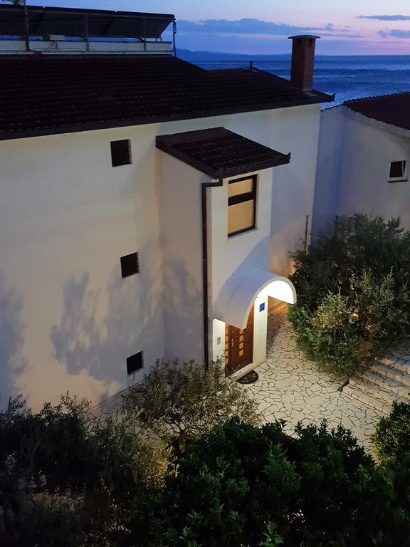 Guest house Falcon Podaca
